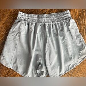 Lululemon Hotty Hot high rise short size 6